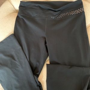 Zella wide leg yoga pant/ too long on me!